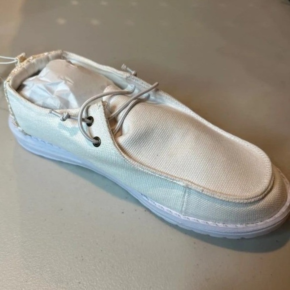 Maurices Sienna Slip On Sneaker Womens 8.5 White Good Canvas Casual Shoes